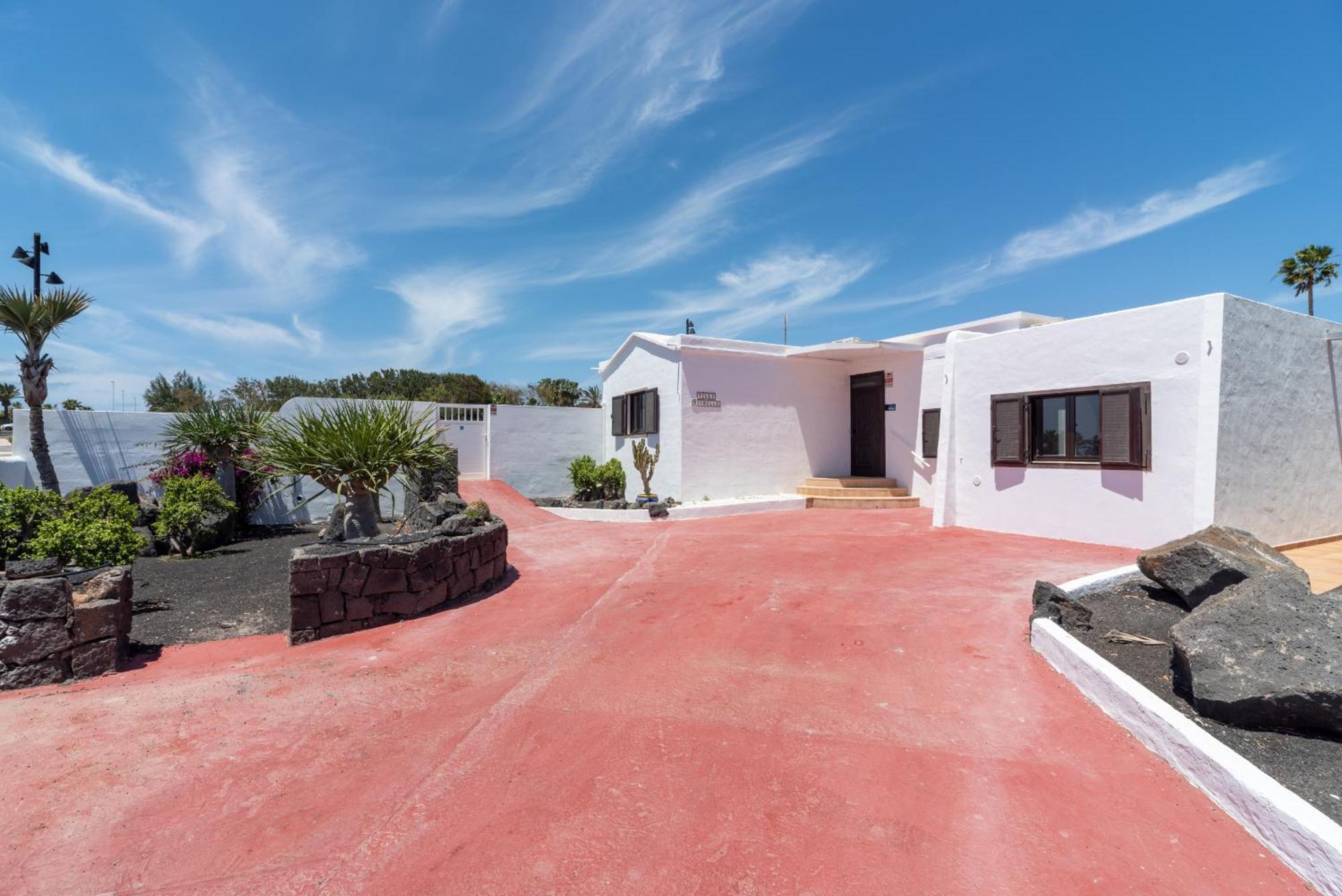 Villa Michelle - Lh114 By Villas Now Ltd Playa Blanca  Exterior foto