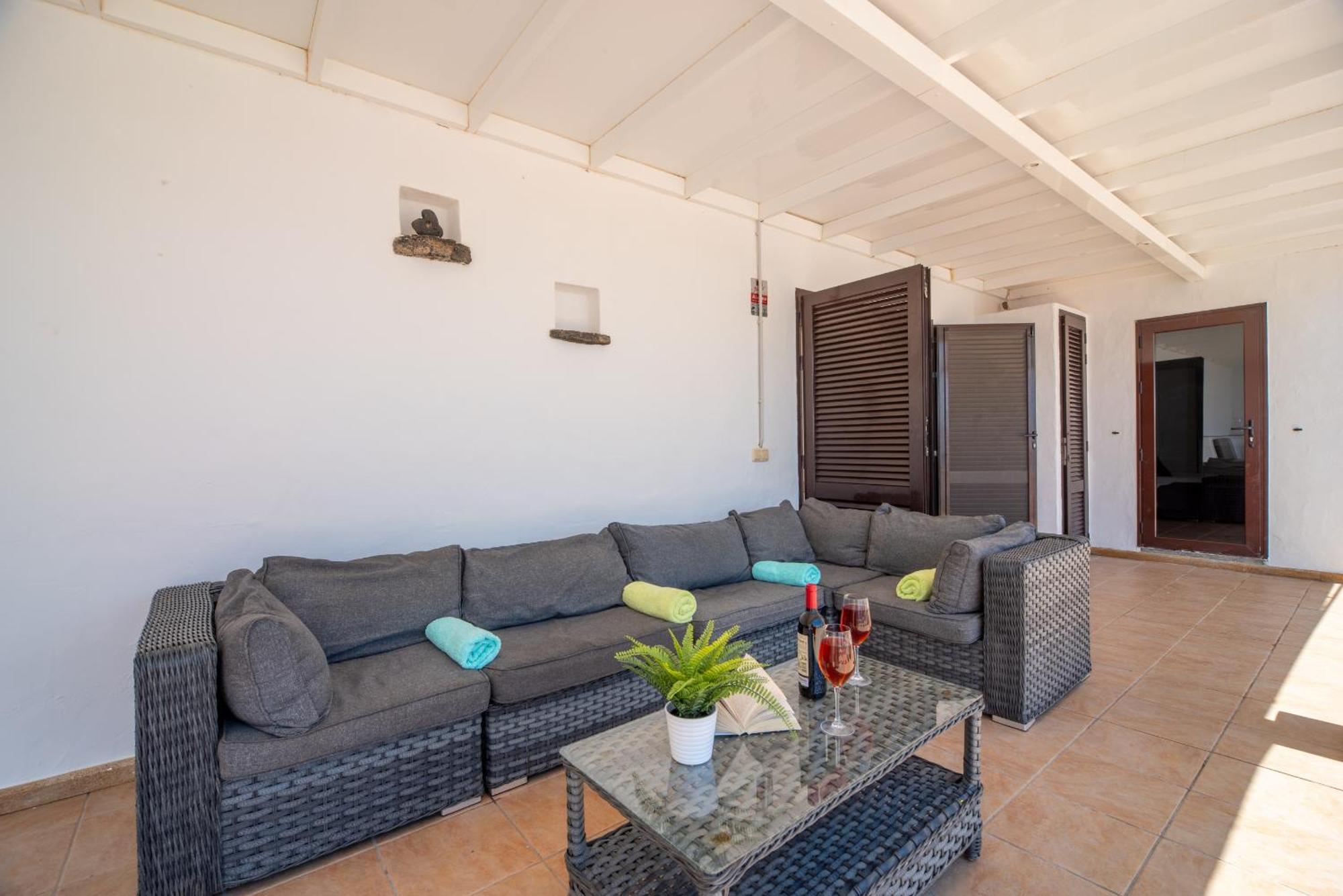 Villa Michelle - Lh114 By Villas Now Ltd Playa Blanca  Exterior foto